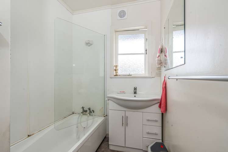 43 Flanshaw Road Te Atatu South_8