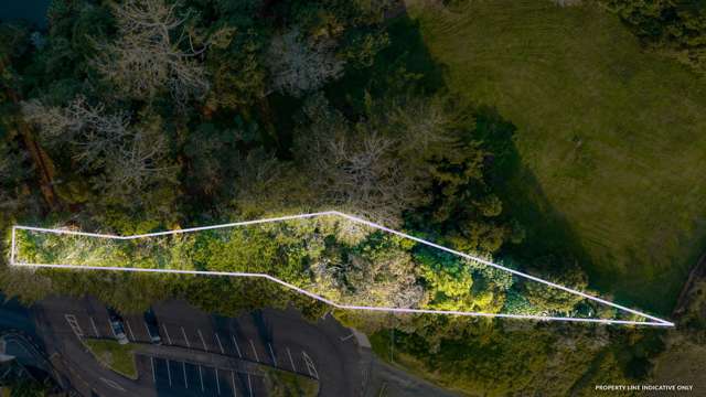 A Substantial 1,328sqm Green Holding