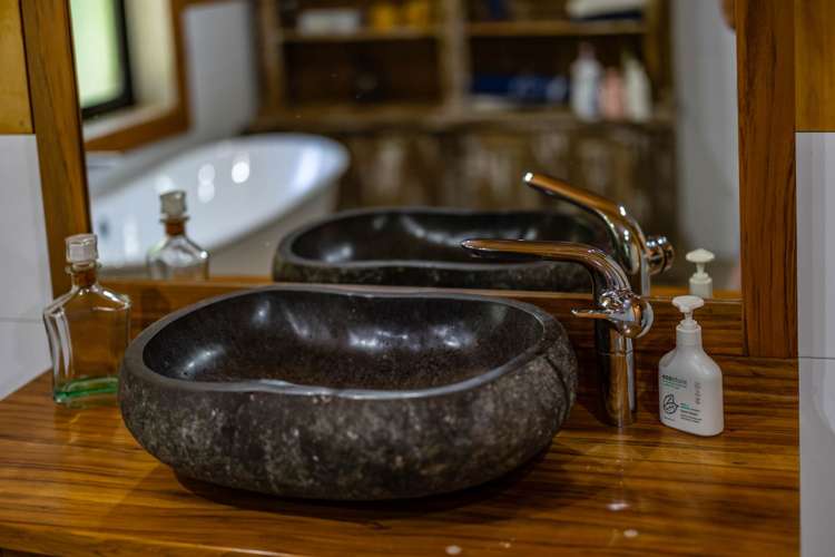 1698 Russell Road Hukerenui and Surrounds_20