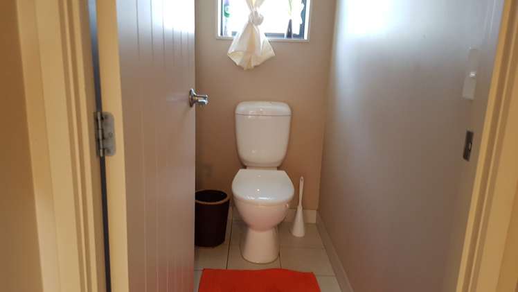 10 Lomas Way Albany_15