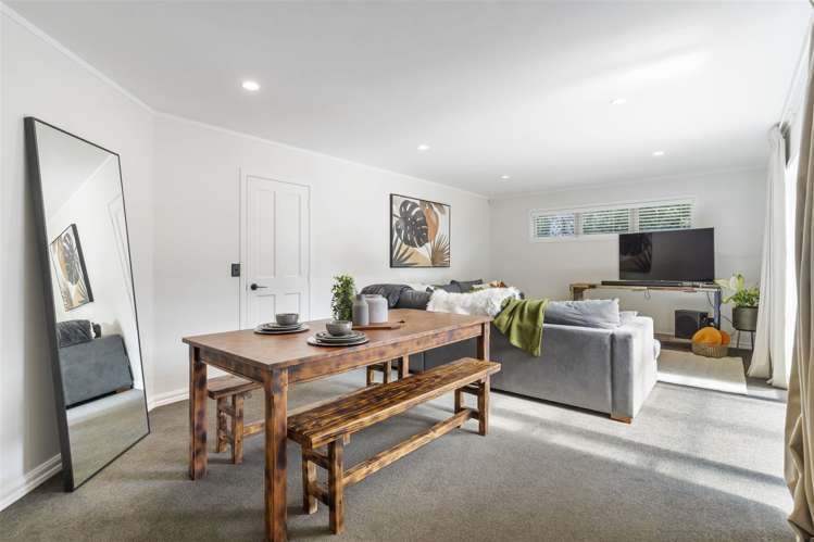 7 Woodhams Street Beach Haven_4