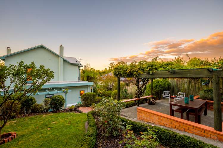 22 Examiner Street Nelson City_16