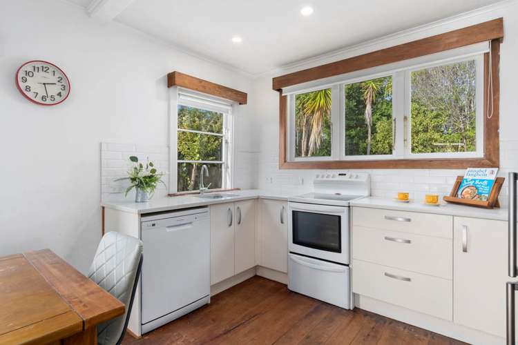 174 Henderson Valley Road Henderson_5