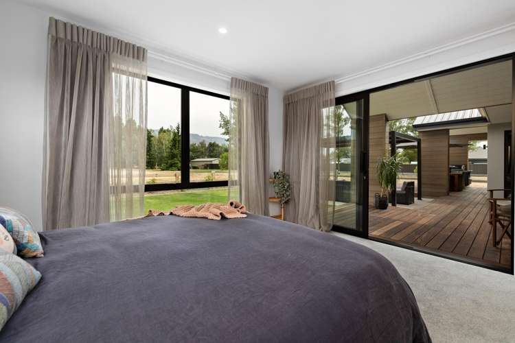 5d Wakefield Lane Cromwell_17