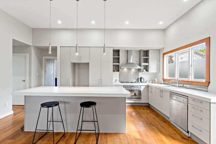 9 Fontenoy Street Mount Albert_2