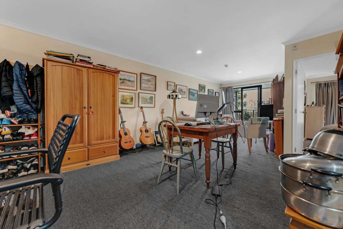 2U/1 Wadier Place_3