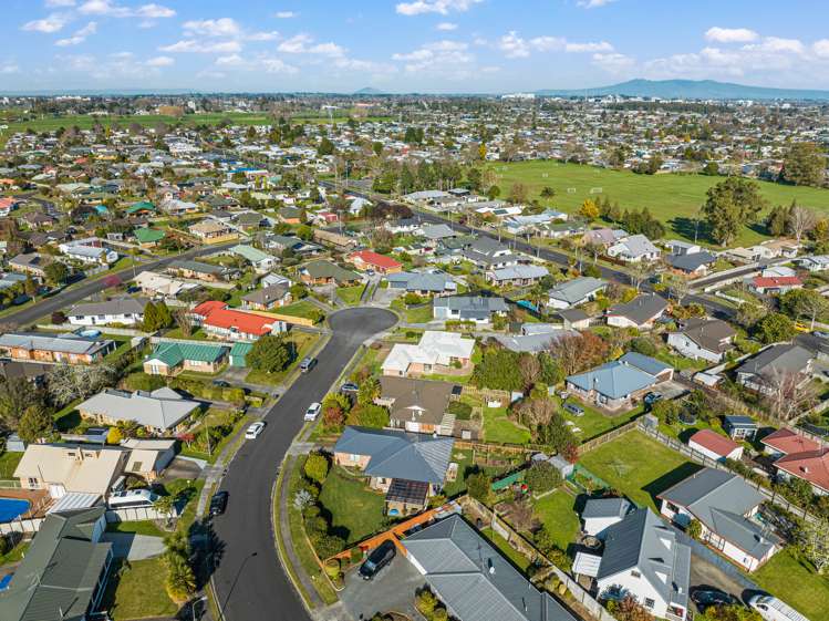 4 Rogers Place Fairview Downs_15