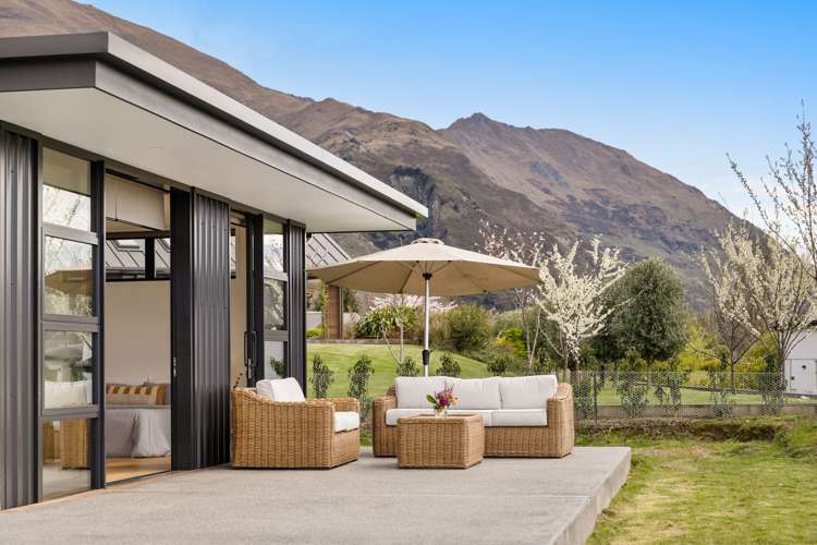10 Divers Lane Wanaka_13