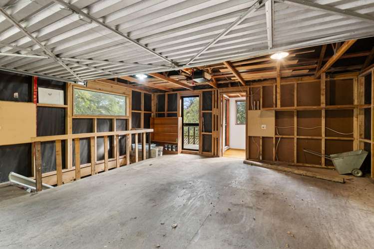 23 & 23A Porterfield Street Macandrew Bay_23