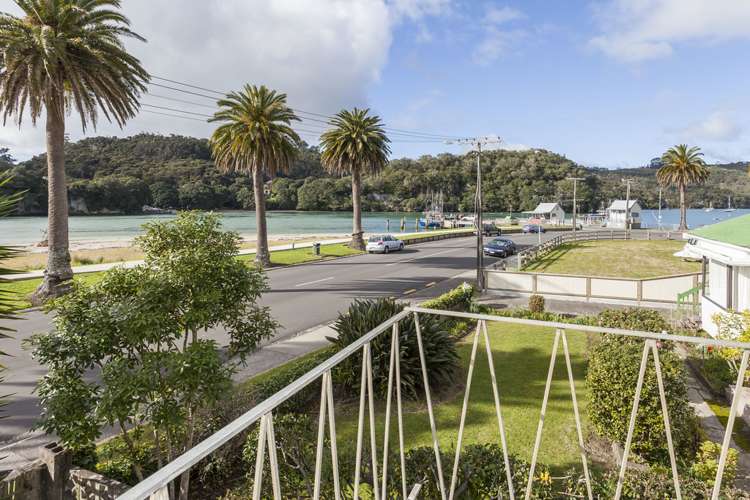 16 The Esplanade Tairua_5