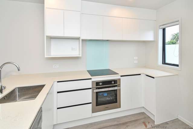 24/137 Hall Avenue 10683_4