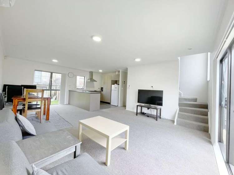 45/172 Mcleod road Te Atatu South_4