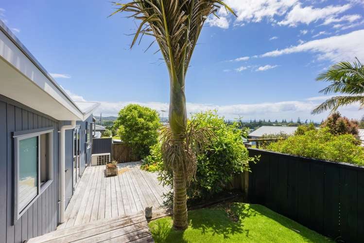 35 Pohutukawa Avenue Red Beach_9