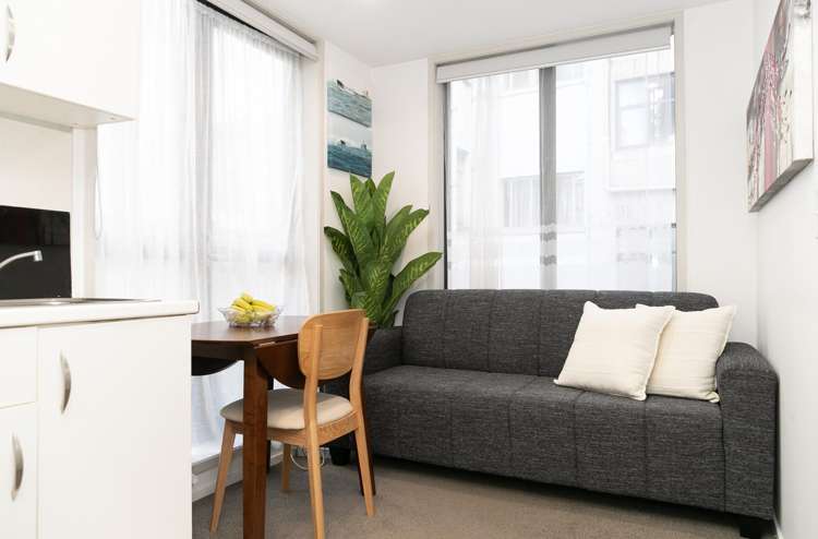 201/36 Eden Crescent_2