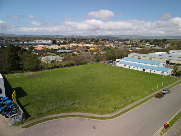 19 Edwin Feist Place Solway_2