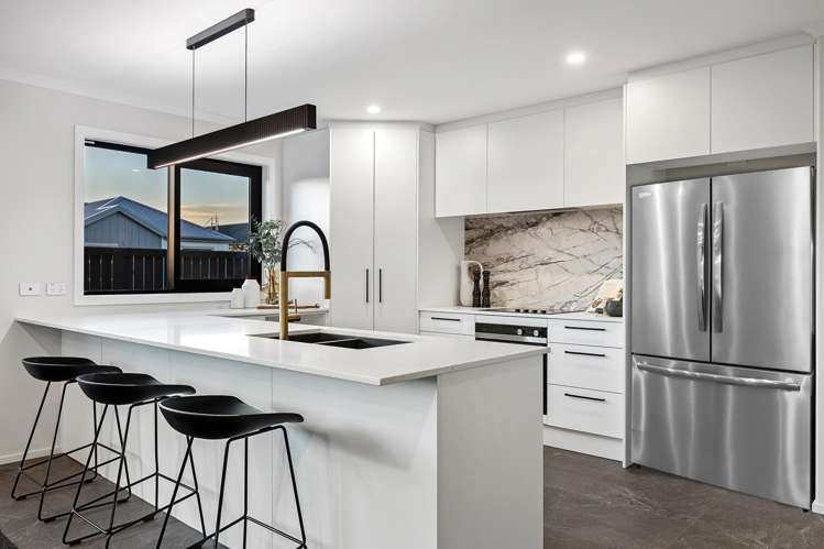 2 McCahon Lane_1