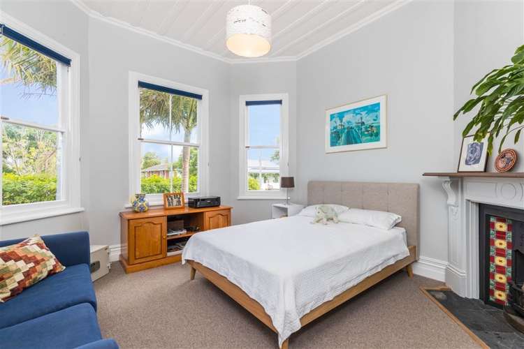 24 Mozeley Avenue Devonport_9