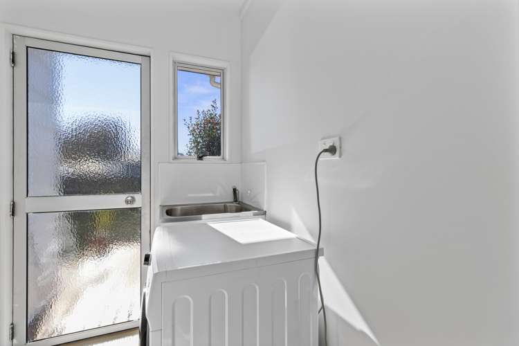 5 Robyn Hyde Place Leamington_11