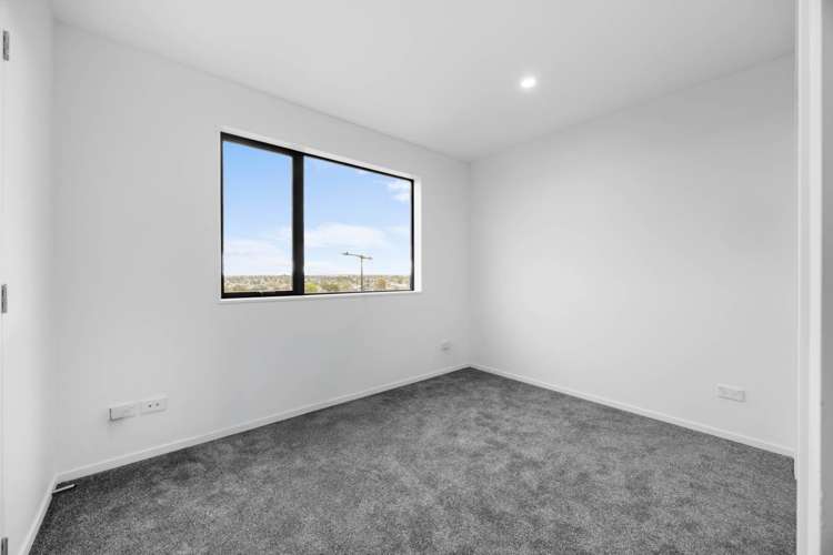64A Crestview Rise Papakura_9