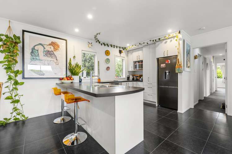 8 Seabreeze Way Raglan_33