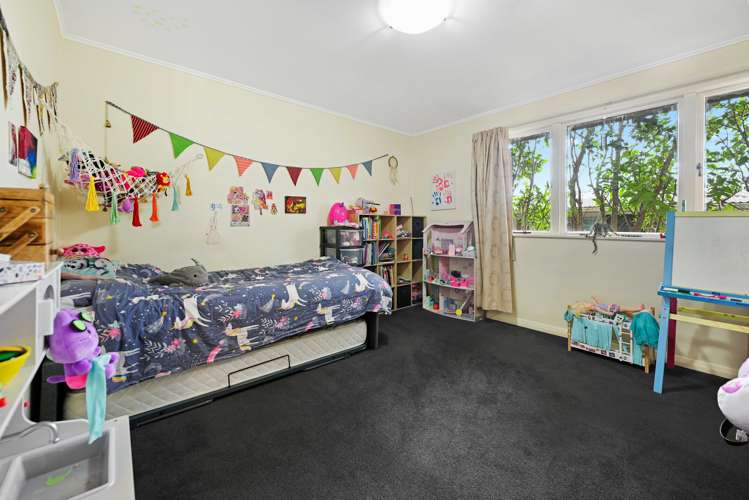 339 Cobham Drive Hillcrest_9