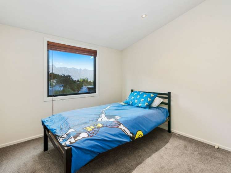 21 Williams Street Fernhill/Sunshine Bay_7