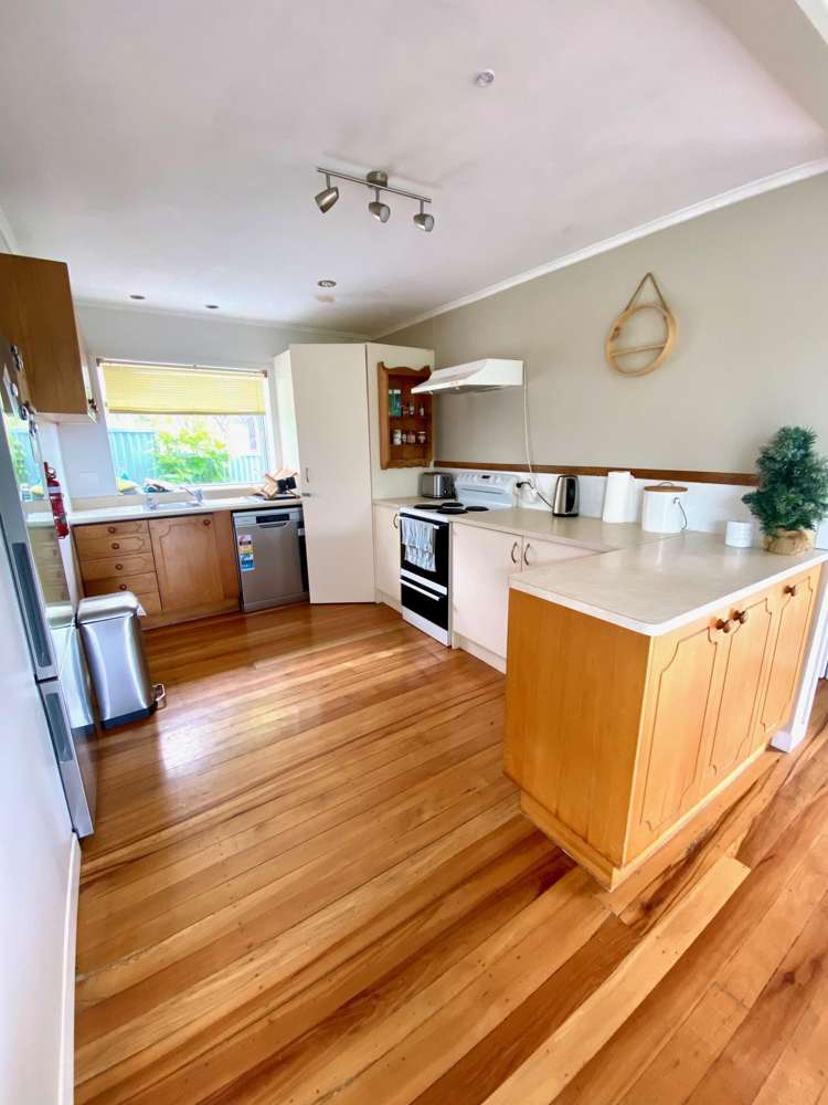 67 Lorenzen Bay Road Raglan_4