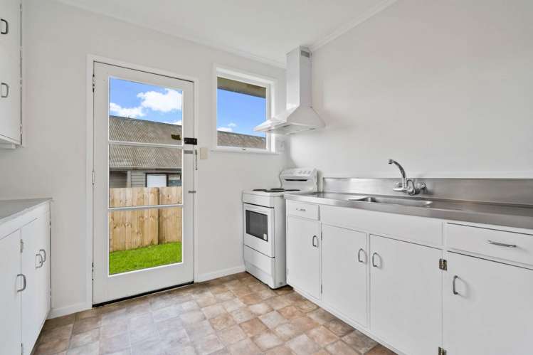 1/458 West Coast Road Glen Eden_13