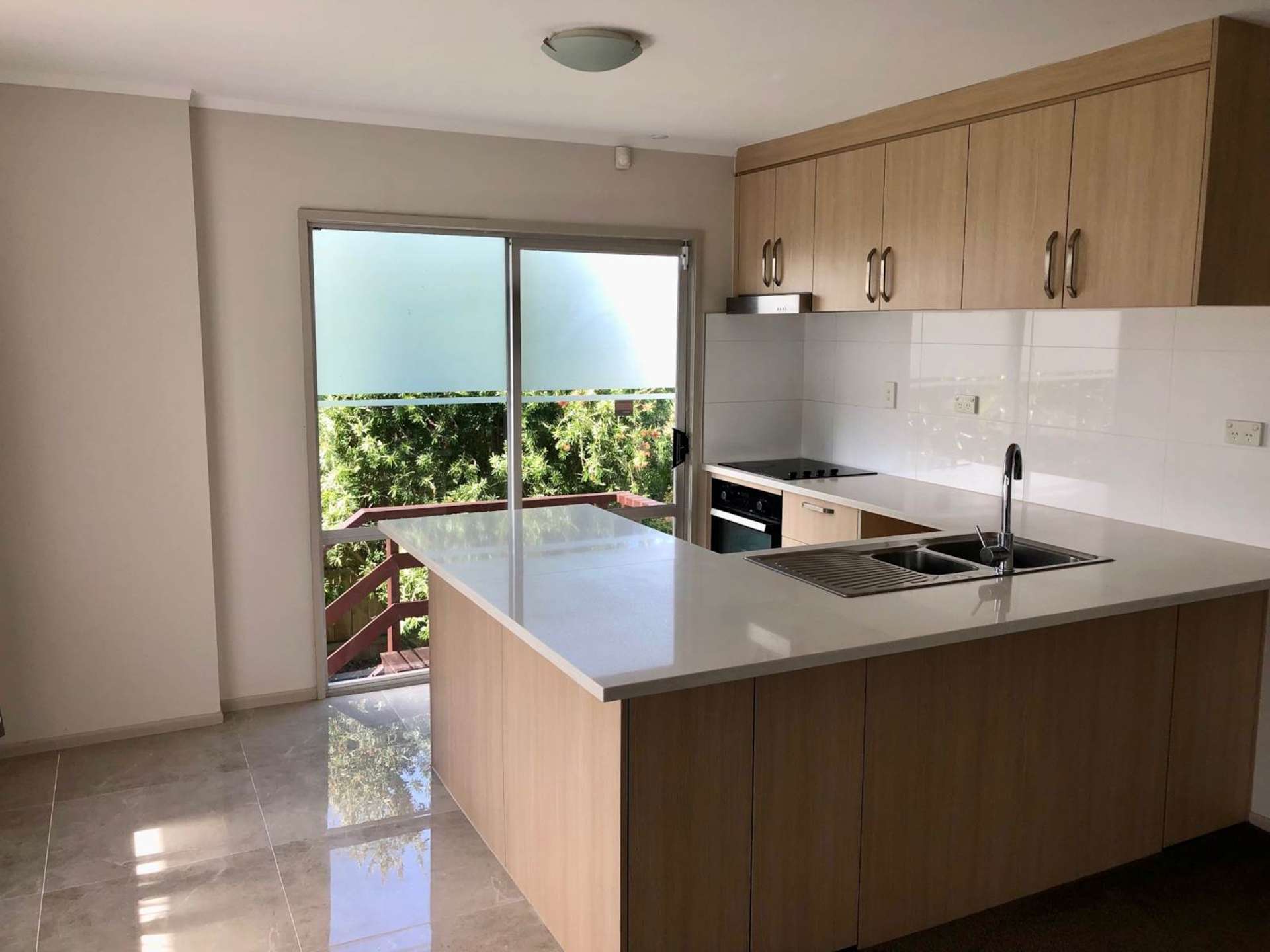 2/18 Chipping Dale Mangere Bridge_0