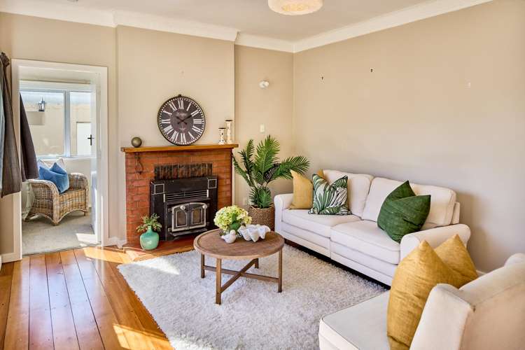 7 Ames Street Paekakariki_1