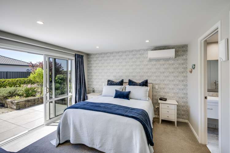 6 Pelorus Avenue Poraiti_14