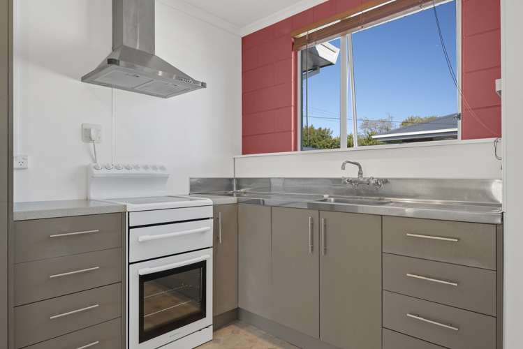 2/44 Rogers Street Blenheim Central_7