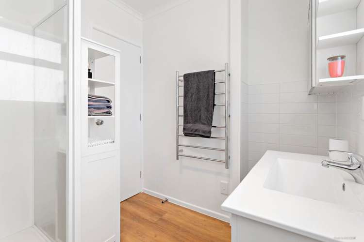 2/4 Tahatai Street Otahuhu_14