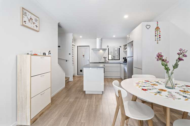 13/9 Surrey Street Tawa_7