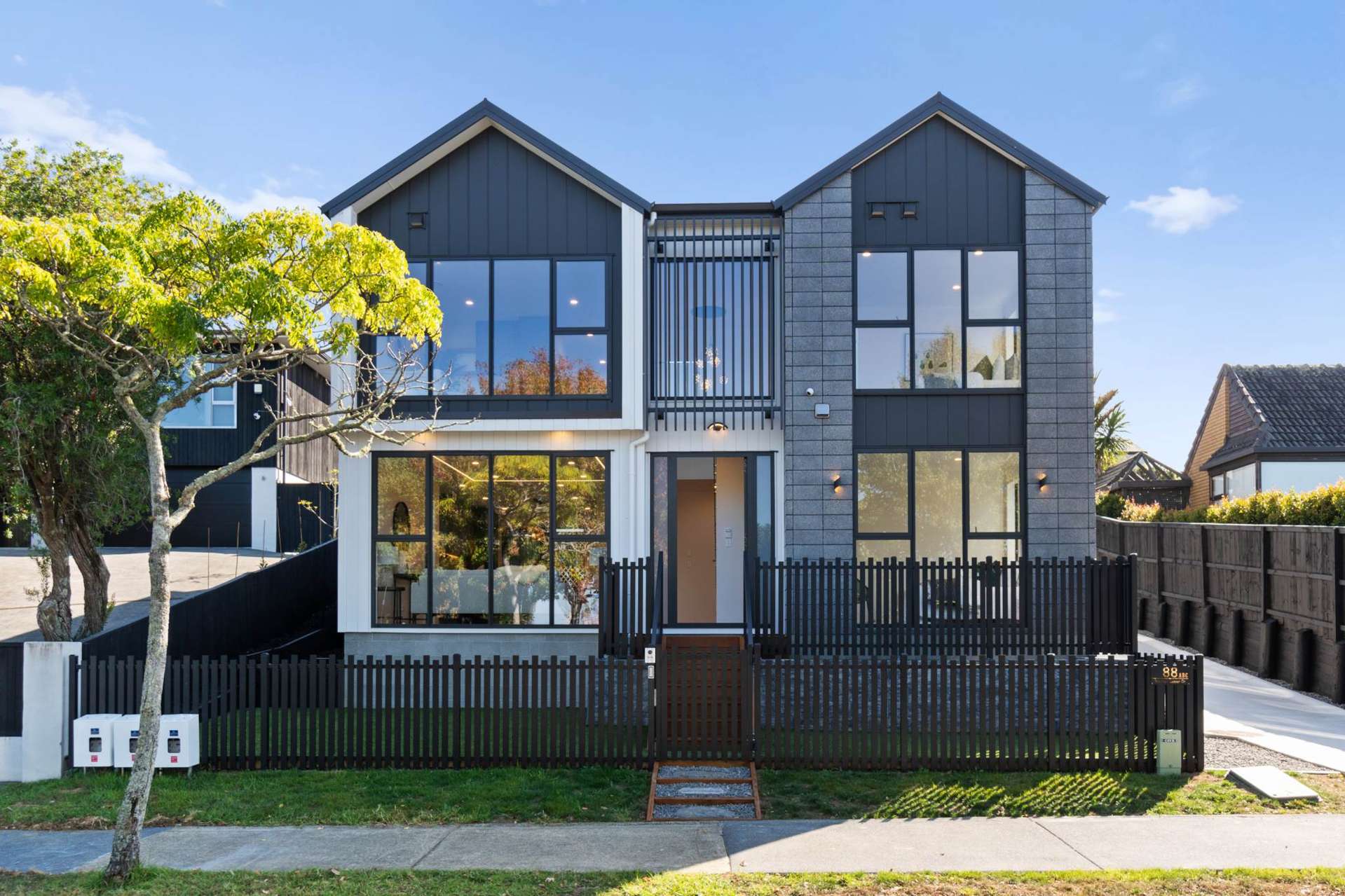 88A Norman Lesser Drive St Johns_0