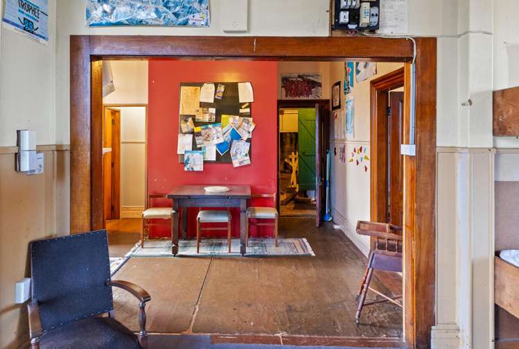 37 Thames Street Ohakune_11