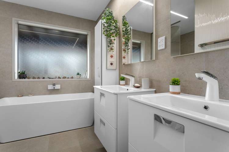 8 Crestwood Rise Whakatane_18