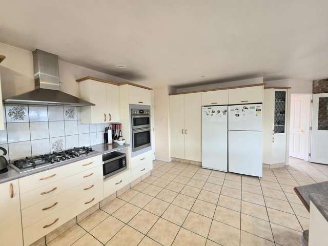 79 Maudes Road Deborah_3