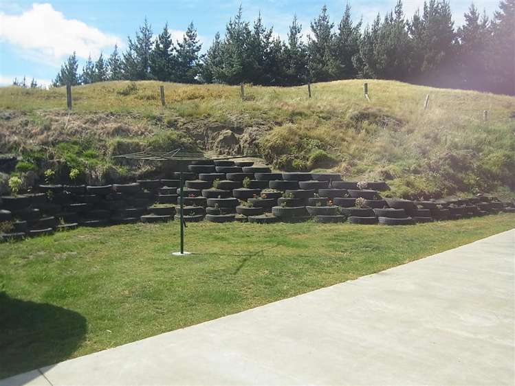 243 Trickers Road Bulls_14