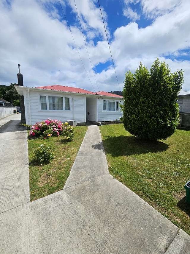 Charming 3BR Home in Wainuiomata!