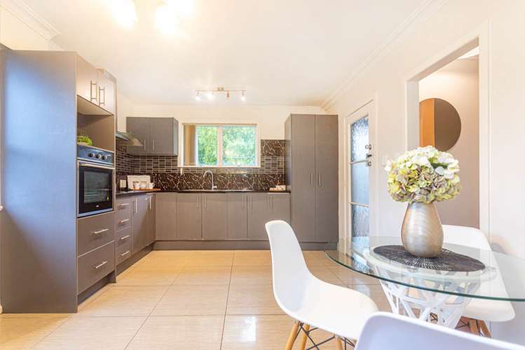 32 Kelkirk Street Kelston_5