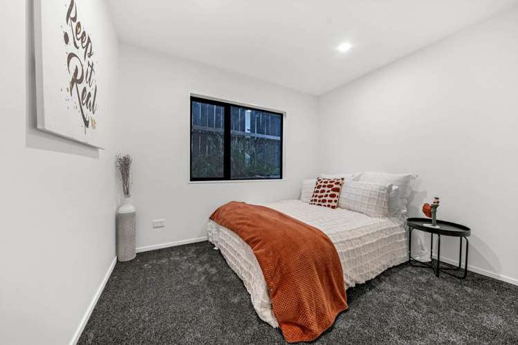 22A Miriam Corban Heights Henderson Heights_8