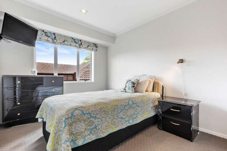 36 Valderama Drive Flat Bush_10