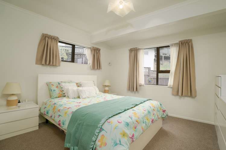 2/79 Cunliffe Street Churton Park_11