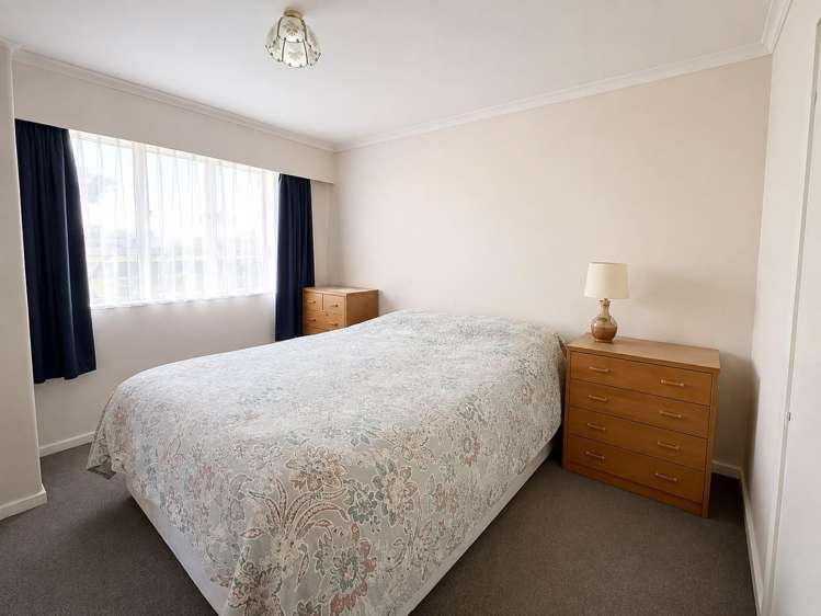 2/9 Manor Place Redwoodtown_3