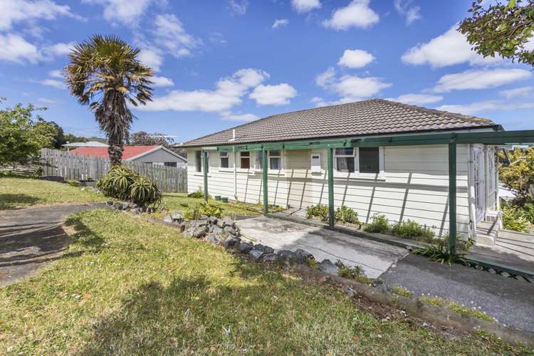 4 Omapere Street Waitangirua_5