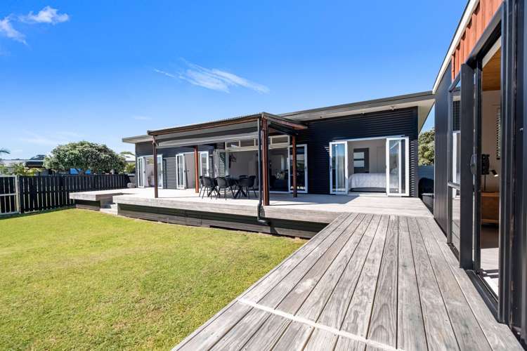 3 Flame Tree Lane Taipa_15