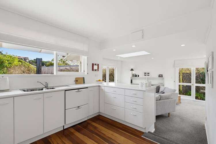 11 Chudleigh Grove Churton Park_12