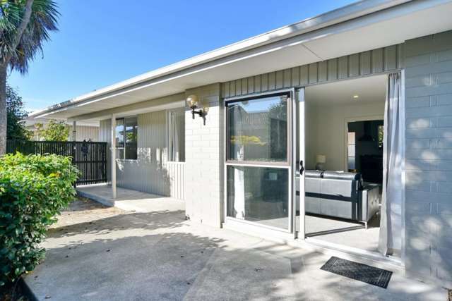 Great Starter Opportunity in Convenient Location!