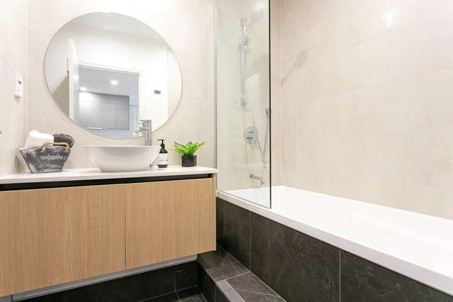 1703/171 Queen Street Auckland Central_3